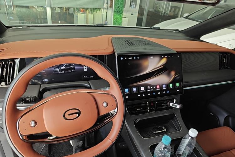 Used GAC Trumpchi Xiangwang M8 2025 Kunkun Series Ultra First-Class Cabin Center Console