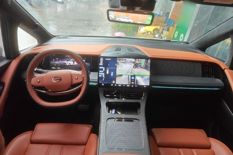 Used GAC Trumpchi Xiangwang M8 2025 Kunkun Series Ultra First-Class Cabin Center Console