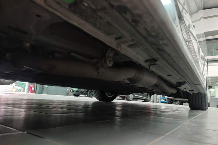 Used GAC Trumpchi Xiangwang M8 2025 Kunkun Series Ultra First-Class Cabin Chassis Front Left