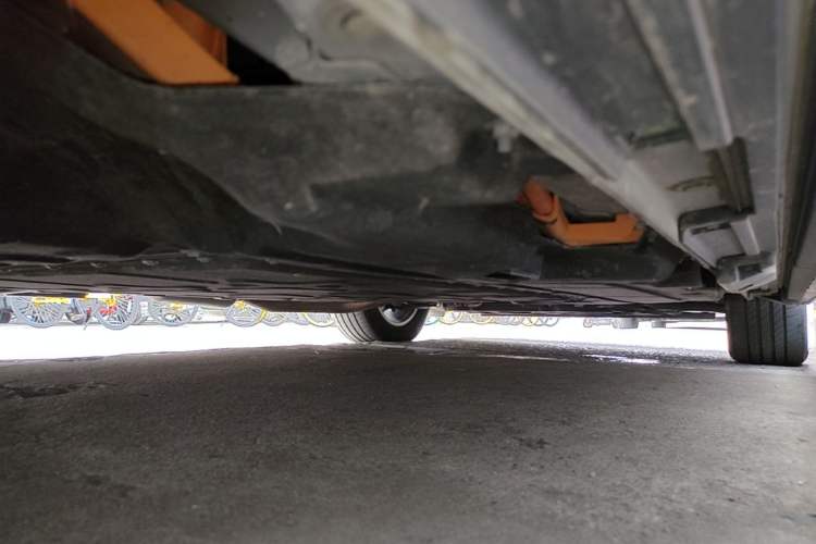 Used GAC Trumpchi Xiangwang M8 2025 Kunkun Series Ultra First-Class Cabin Chassis Rear Right