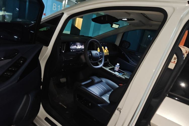 Used GAC Trumpchi Xiangwang M8 2025 Kunkun Series Max Luxury Cabin Driver Seat