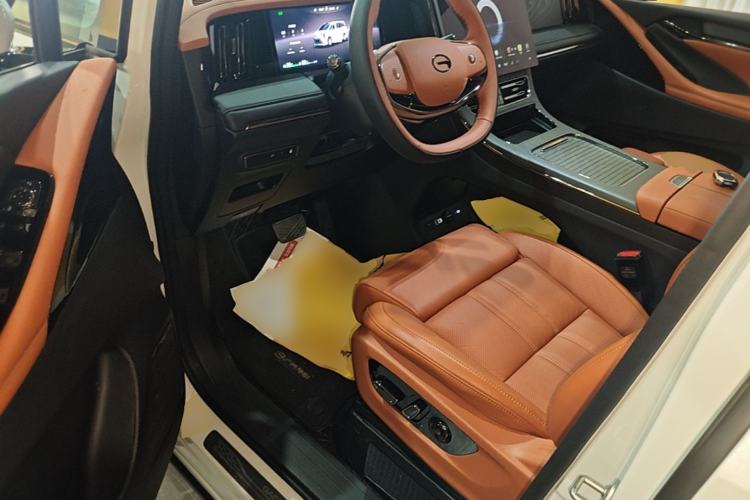 Used GAC Trumpchi Xiangwang M8 2025 Kunkun Series Ultra First-Class Cabin Driver Seat