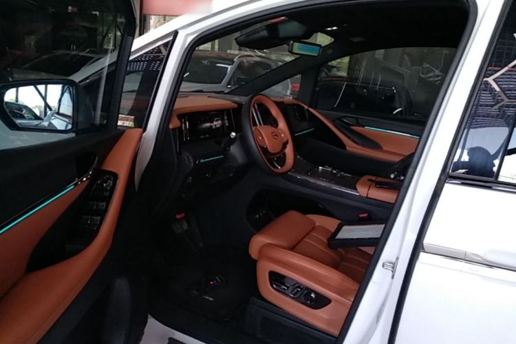 Used GAC Trumpchi Xiangwang M8 2025 Kunkun Series Ultra First-Class Cabin Driver Seat