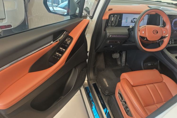 Used GAC Trumpchi Xiangwang M8 2025 Kunkun Series Max Luxury Cabin Driver Seat