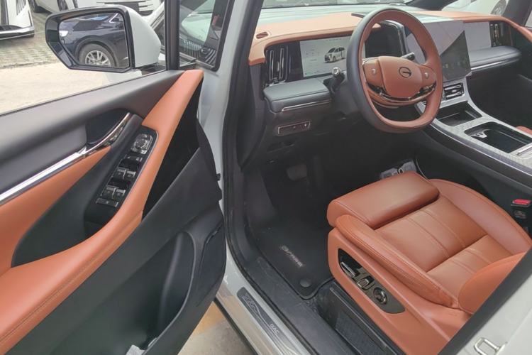 Used GAC Trumpchi Xiangwang M8 2025 Qiankun Series Pro Comfort Cabin Driver Seat