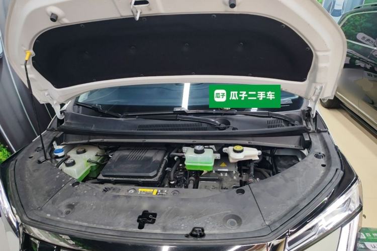 Used GAC Trumpchi Xiangwang M8 2025 Kunkun Series Ultra First-Class Cabin Engine Bay