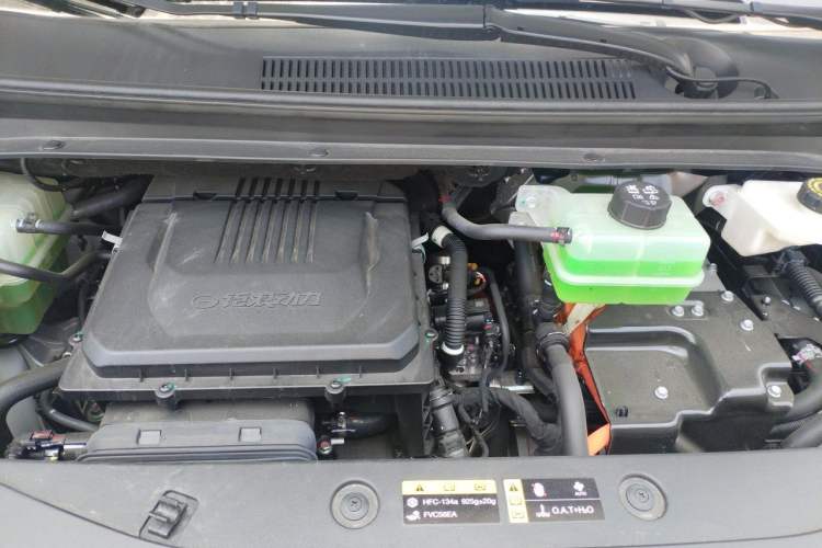 Used GAC Trumpchi Xiangwang M8 2025 Kunkun Series Ultra First-Class Cabin Engine Bay