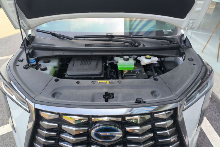 Used GAC Trumpchi Xiangwang M8 2025 Kunkun Series Ultra First-Class Cabin Engine Bay