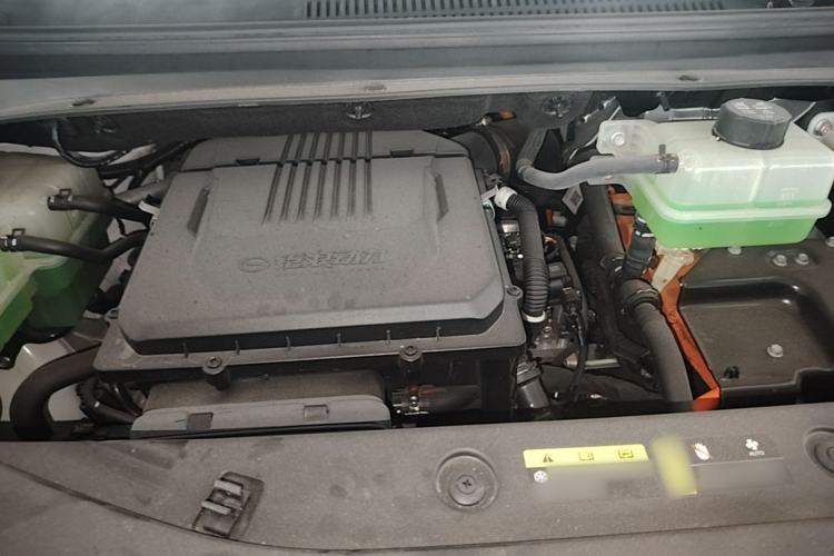 Used GAC Trumpchi Xiangwang M8 2025 Kunkun Series Ultra First-Class Cabin Engine Bay