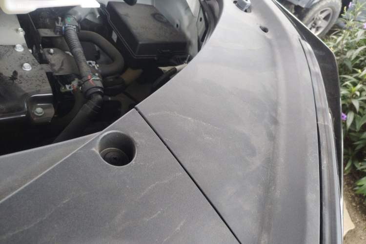 Used GAC Trumpchi Xiangwang M8 2025 Kunkun Series Ultra First-Class Cabin Engine Bay Left