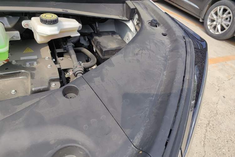 Used GAC Trumpchi Xiangwang M8 2025 Qiankun Series Pro Comfort Cabin Engine Bay Left