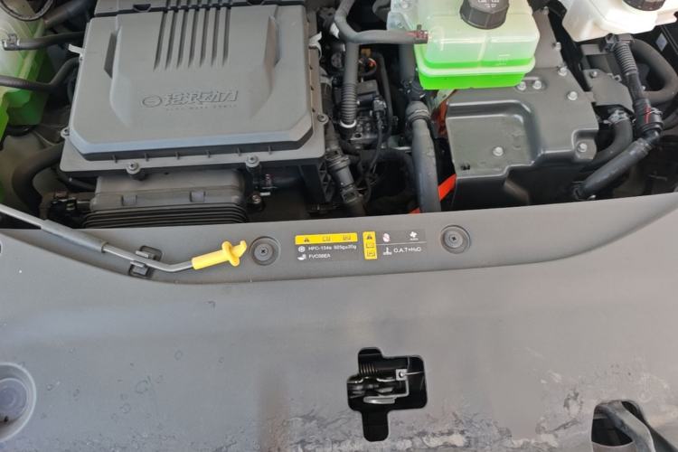 Used GAC Trumpchi Xiangwang M8 2025 Kunkun Series Ultra First-Class Cabin Engine Bay