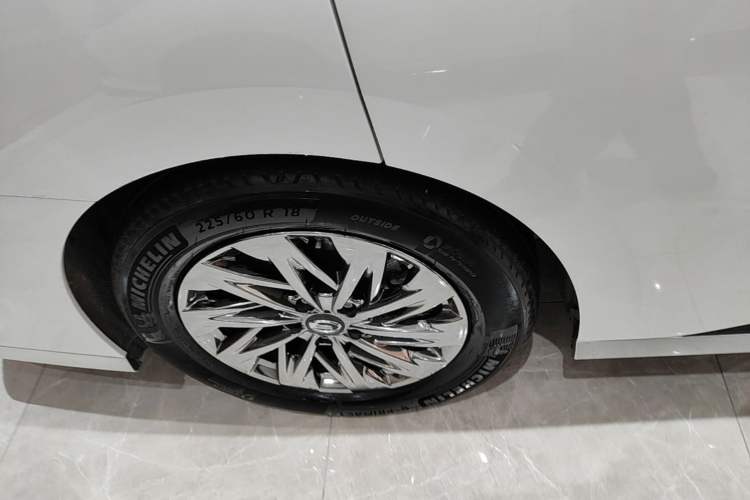 Used GAC Trumpchi Xiangwang M8 2025 Kunkun Series Ultra First-Class Cabin Exterior 5