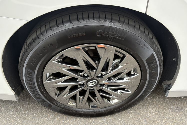 Used GAC Trumpchi Xiangwang M8 2025 Kunkun Series Ultra First-Class Cabin Exterior 8