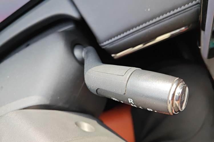 Used GAC Trumpchi Xiangwang M8 2025 Kunkun Series Ultra First-Class Cabin Gear Lever