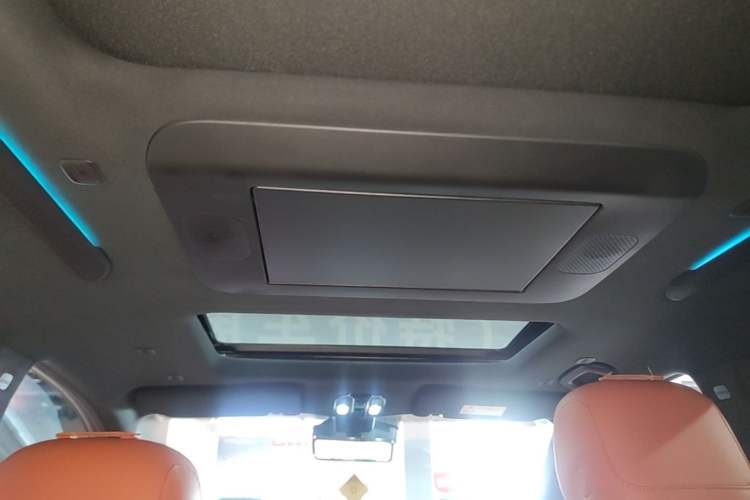 Used GAC Trumpchi Xiangwang M8 2025 Kunkun Series Ultra First-Class Cabin Headliner