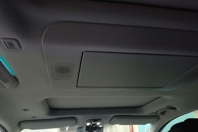 Used GAC Trumpchi Xiangwang M8 2025 Kunkun Series Ultra First-Class Cabin Headliner