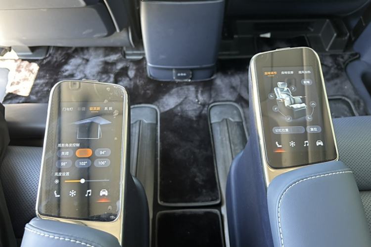 Used GAC Trumpchi Xiangwang M8 2025 Kunkun Series Max Luxury Cabin Interior 5