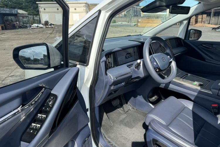 Used GAC Trumpchi Xiangwang M8 2025 Kunkun Series Ultra First-Class Cabin Interior 7