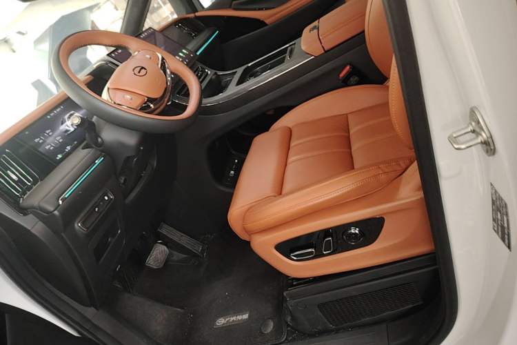 Used GAC Trumpchi Xiangwang M8 2025 Kunkun Series Ultra First-Class Cabin Left Front Seat