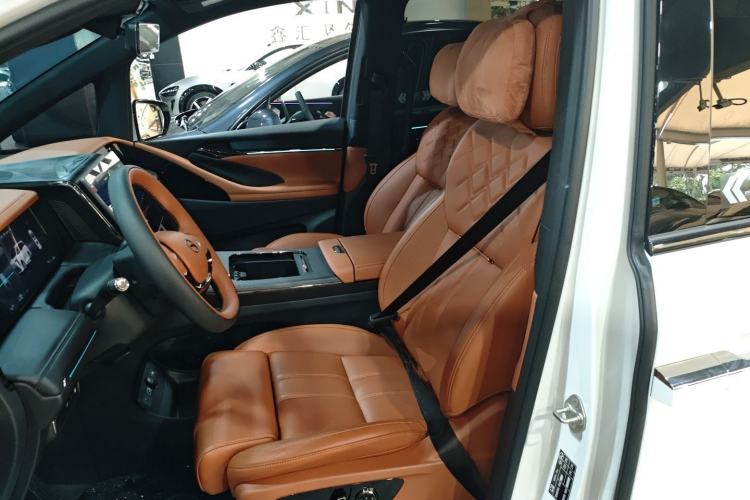 Used GAC Trumpchi Xiangwang M8 2025 Kunkun Series Ultra First-Class Cabin Left Front Seat