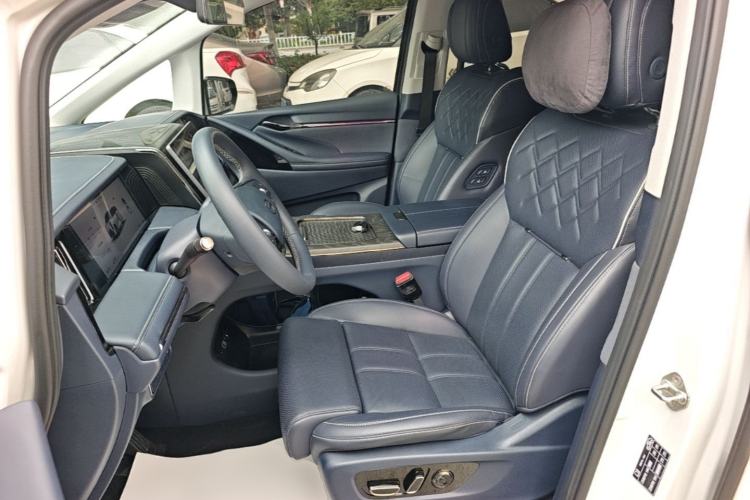 Used GAC Trumpchi Xiangwang M8 2025 Kunkun Series Ultra First-Class Cabin Left Front Seat