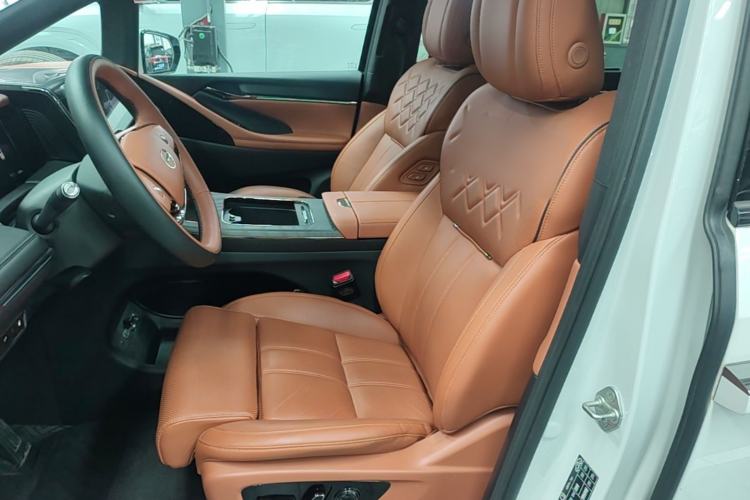 Used GAC Trumpchi Xiangwang M8 2025 Kunkun Series Ultra First-Class Cabin Left Front Seat