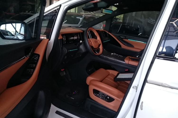 Used GAC Trumpchi Xiangwang M8 2025 Kunkun Series Ultra First-Class Cabin Left Front Seat