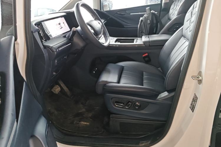 Used GAC Trumpchi Xiangwang M8 2025 Kunkun Series Ultra First-Class Cabin Left Front Seat