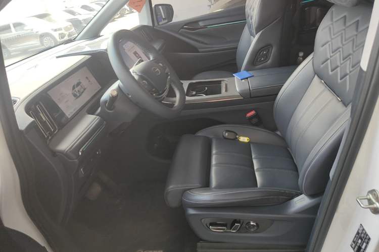 Used GAC Trumpchi Xiangwang M8 2025 Kunkun Series Ultra First-Class Cabin Left Front Seat