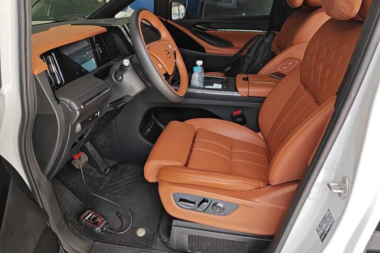Used GAC Trumpchi Xiangwang M8 2025 Kunkun Series Ultra First-Class Cabin Left Front Seat