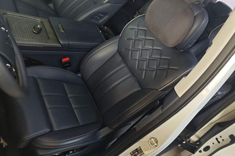 Used GAC Trumpchi Xiangwang M8 2025 Kunkun Series Ultra First-Class Cabin Left Front Seat