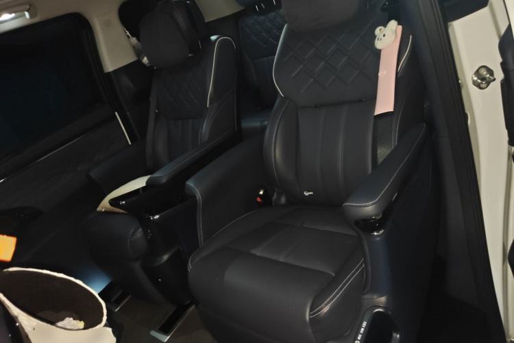 Used GAC Trumpchi Xiangwang M8 2025 Kunkun Series Max Luxury Cabin Left Rear Seat