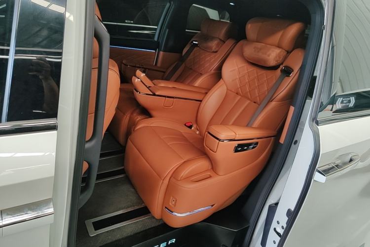 Used GAC Trumpchi Xiangwang M8 2025 Kunkun Series Ultra First-Class Cabin Left Rear Seat