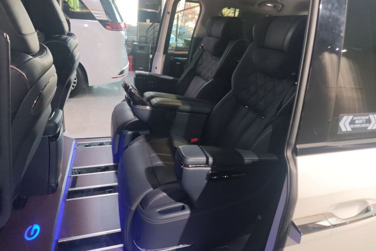 Used GAC Trumpchi Xiangwang M8 2025 Kunkun Series Ultra First-Class Cabin Left Rear Seat