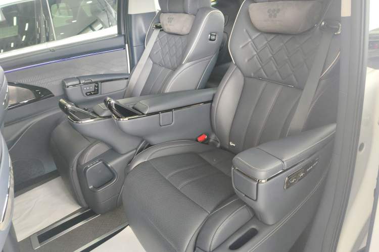 Used GAC Trumpchi Xiangwang M8 2025 Kunkun Series Ultra First-Class Cabin Left Rear Seat