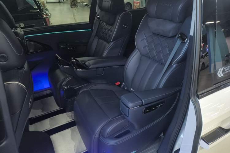 Used GAC Trumpchi Xiangwang M8 2025 Kunkun Series Ultra First-Class Cabin Left Rear Seat