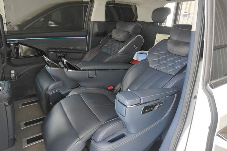 Used GAC Trumpchi Xiangwang M8 2025 Kunkun Series Ultra First-Class Cabin Left Rear Seat