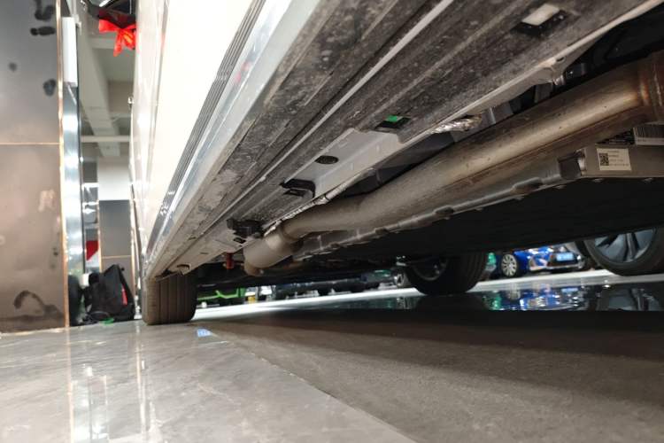 Used GAC Trumpchi Xiangwang M8 2025 Kunkun Series Ultra First-Class Cabin Left Side Sill