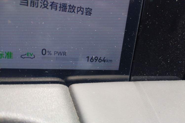 Used GAC Trumpchi Xiangwang M8 2025 Kunkun Series Ultra First-Class Cabin Odometer Close Up