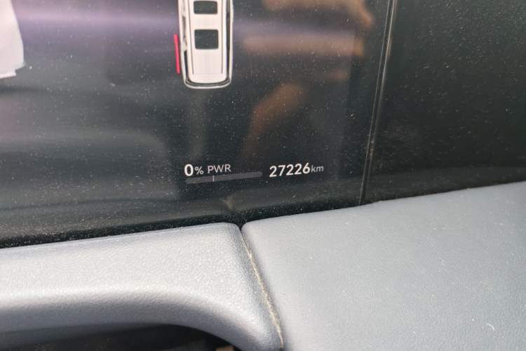 Used GAC Trumpchi Xiangwang M8 2025 Kunkun Series Ultra First-Class Cabin Odometer Close Up