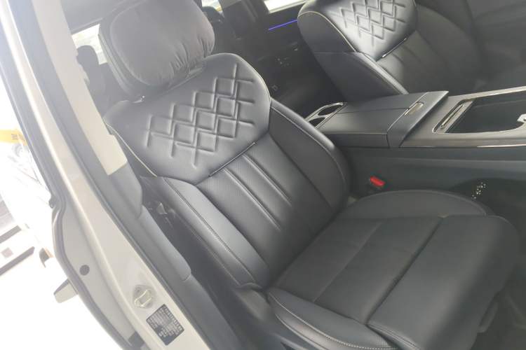 Used GAC Trumpchi Xiangwang M8 2025 Kunkun Series Ultra First-Class Cabin Right Front Seat