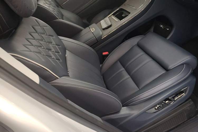 Used GAC Trumpchi Xiangwang M8 2025 Kunkun Series Ultra First-Class Cabin Right Front Seat