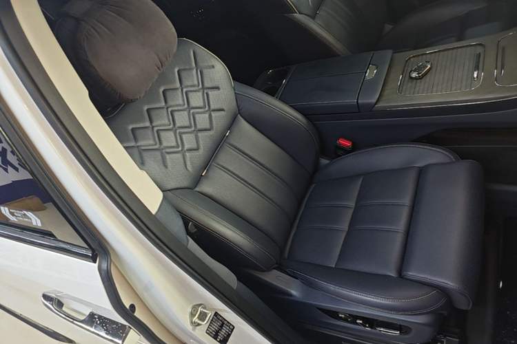 Used GAC Trumpchi Xiangwang M8 2025 Kunkun Series Ultra First-Class Cabin Right Front Seat