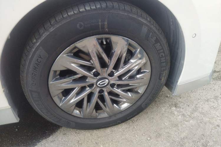 Used GAC Trumpchi Xiangwang M8 2025 Kunkun Series Ultra First-Class Cabin Right Front Wheel Hub