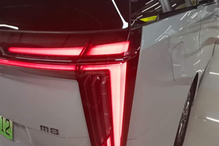 Used GAC Trumpchi Xiangwang M8 2025 Kunkun Series Ultra First-Class Cabin Right Rear Taillight