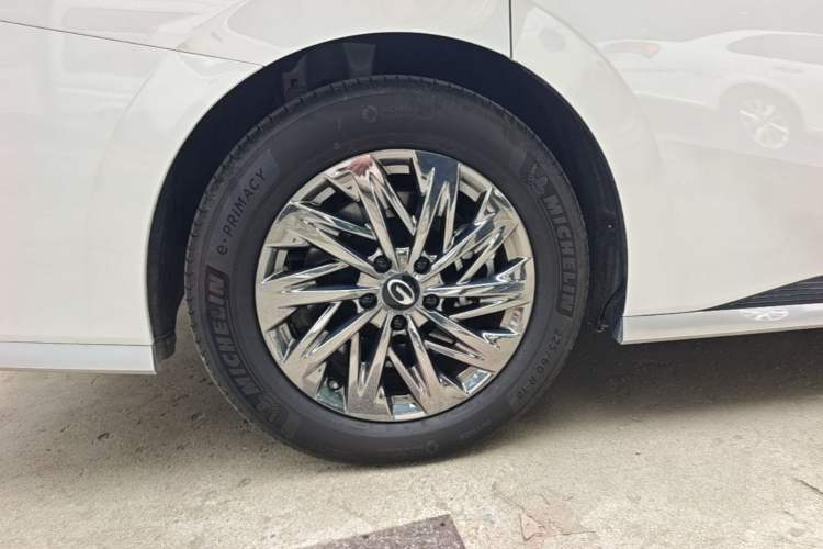 Used GAC Trumpchi Xiangwang M8 2025 Kunkun Series Ultra First-Class Cabin Right Rear Wheel Hub