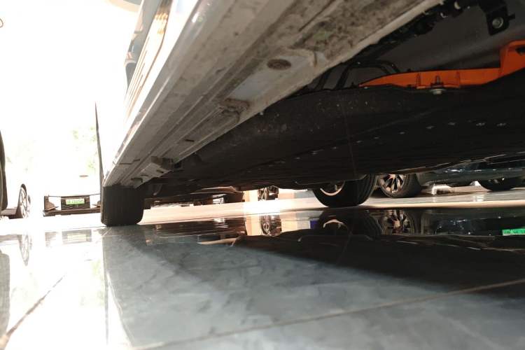 Used GAC Trumpchi Xiangwang M8 2025 Kunkun Series Ultra First-Class Cabin Right Side Sill