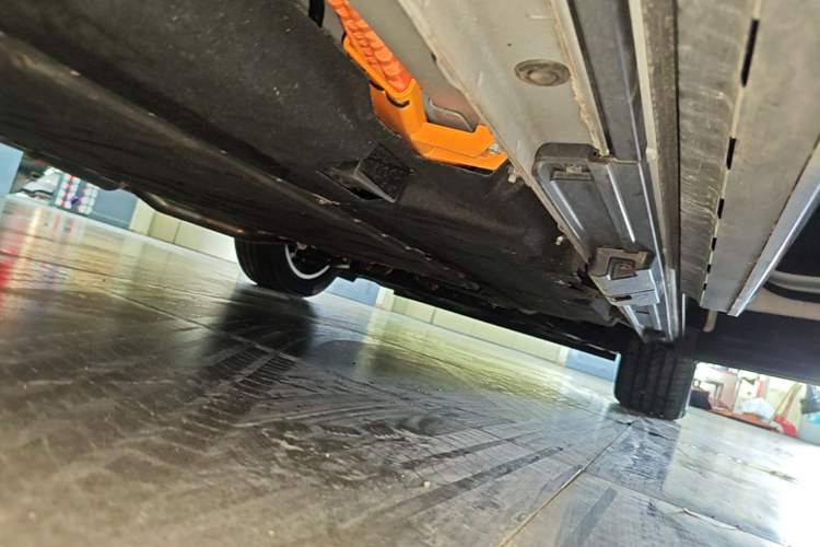 Used GAC Trumpchi Xiangwang M8 2025 Kunkun Series Ultra First-Class Cabin Right Side Sill