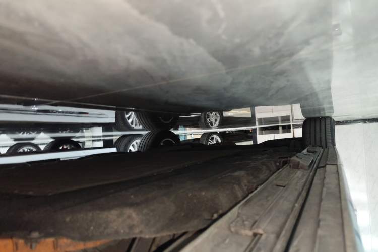 Used GAC Trumpchi Xiangwang M8 2025 Kunkun Series Ultra First-Class Cabin Right Side Sill